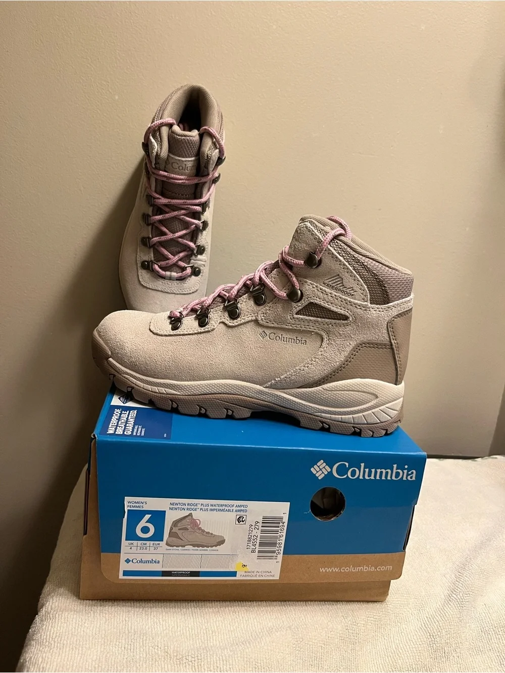 Columbia Women’s Winter Hiking Boots in Taupe with Pink Laces